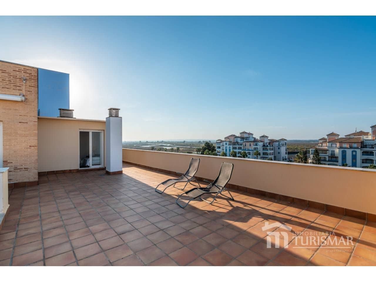 3 makuuhuone Kattohuoneisto myytävänä paikassa Ayamonte mukana uima-altaan 
autotalli - 425 000 € (Ref: 9443629)