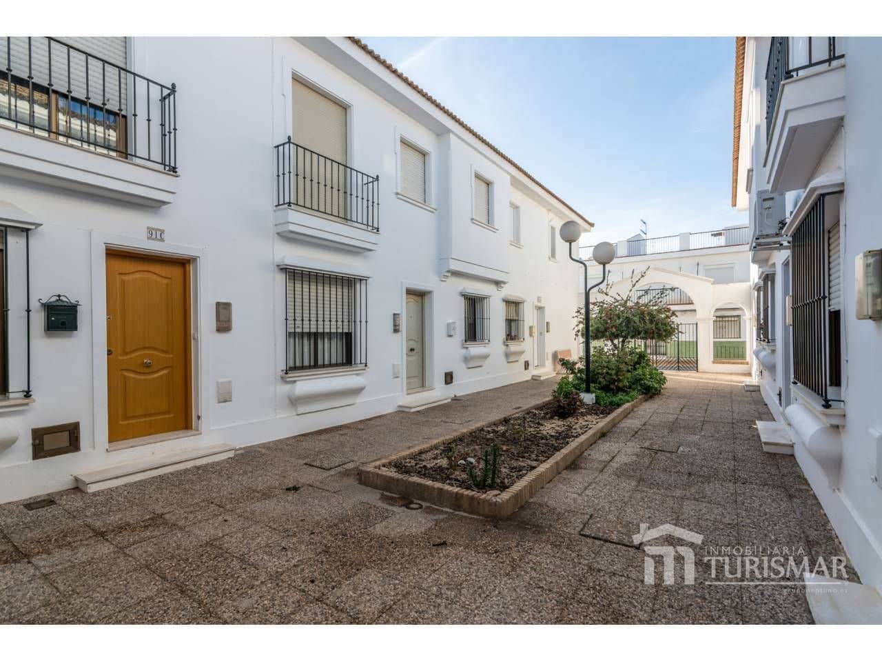 3 bedroom Apartment for sale in Villablanca - € 126,000 (Ref: 9443630)