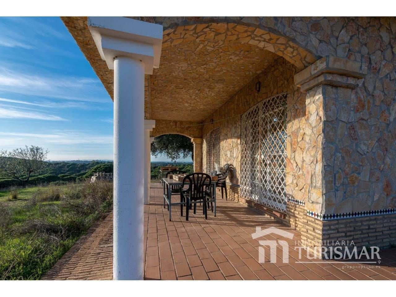 4 bedroom Finca/Country House for sale in Ayamonte - € 420,000 (Ref: 9443632)
