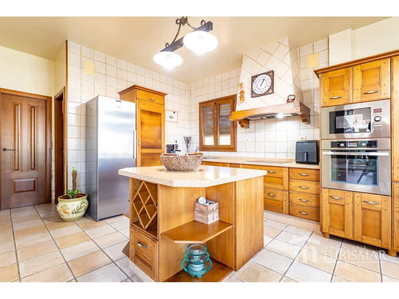 3 soveværelse Villa til salg i Lepe med swimmingpool garage - € 480.000 (Ref: 9516592)