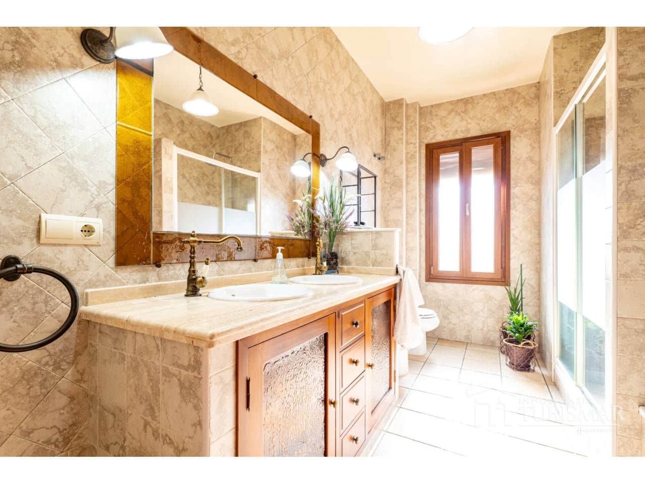 3 soveværelse Villa til salg i Lepe med swimmingpool garage - € 480.000 (Ref: 9516592)