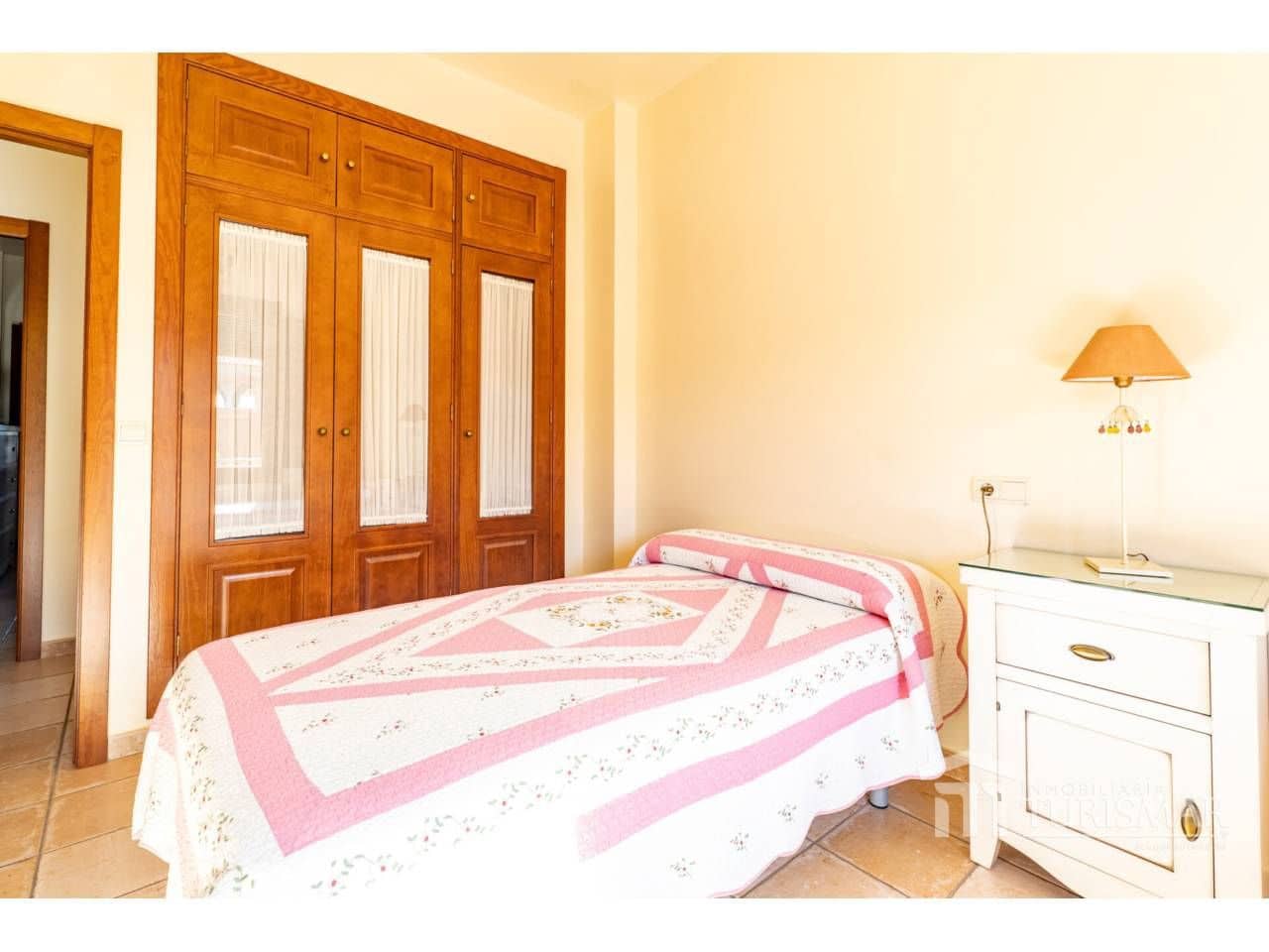 3 soveværelse Villa til salg i Lepe med swimmingpool garage - € 480.000 (Ref: 9516592)