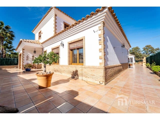 3 slaapkamer Villa te koop in Lepe met zwembad garage - € 480.000 (Ref: 9516592)