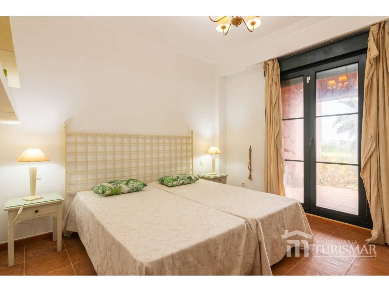 2 bedroom Apartment for sale in Ayamonte with garage - € 260,000 (Ref: 9523486)