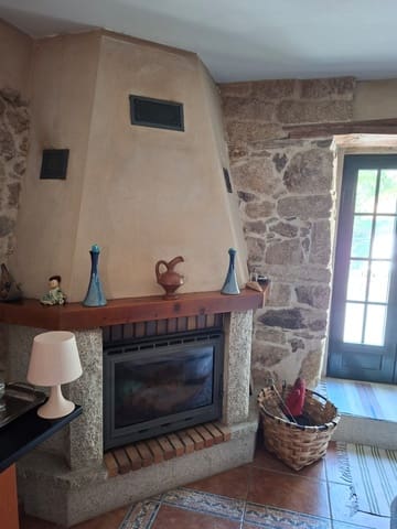 3 bedroom Villa for rent in Os Peares, A Peroxa - € 1,200 (Ref: 9432504)