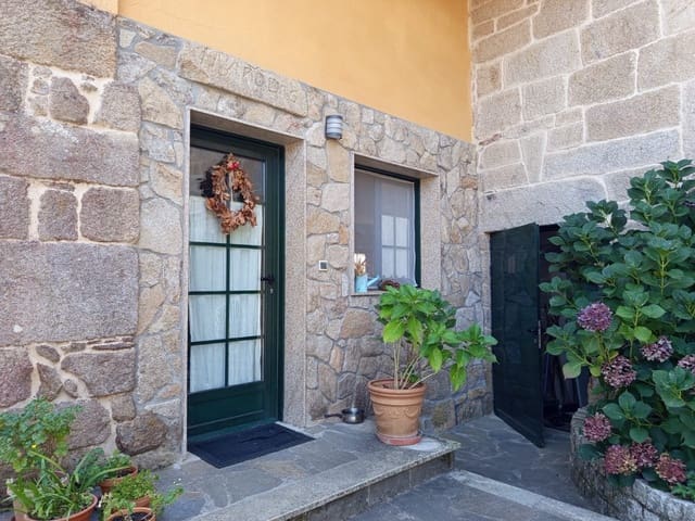 3 bedroom Villa for rent in Os Peares, A Peroxa - € 1,200 (Ref: 9432504)