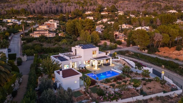 5 soveværelse Villa til salg i Montgó - Ermita, Javea / Xàbia med swimmingpool garage - € 1.890.000 (Ref: 9432490)