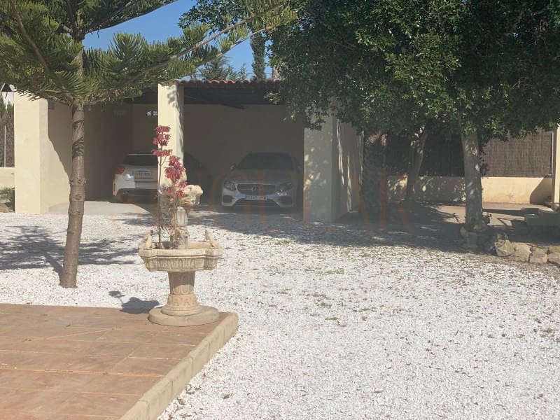 3 makuuhuone Maalaistalo myytävänä paikassa Elche / Elx mukana 
autotalli - 500 000 € (Ref: 10061683)