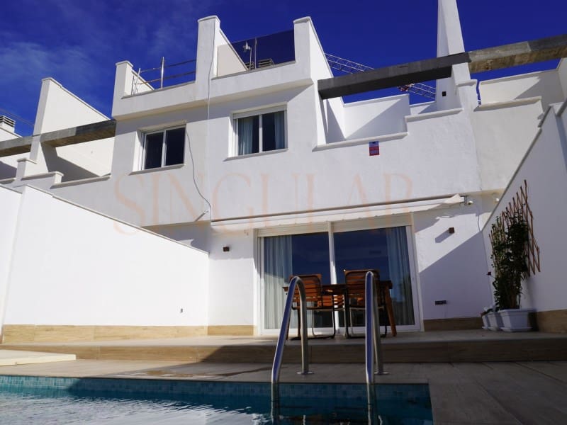 3 Zimmer Doppelhaus zu verkaufen in Los Alcazares mit Pool Garage - 475.000 € (Ref: 10078153)