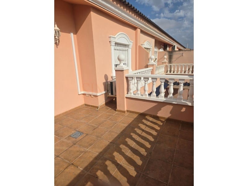 2 soveværelse Lejlighed til salg i Gran Alacant med swimmingpool garage - € 269.000 (Ref: 10139392)