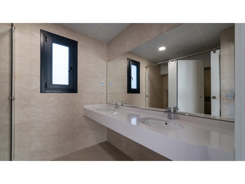 3 bedroom Apartment for sale in Benidorm with pool - € 800,000 (Ref: 9549823)