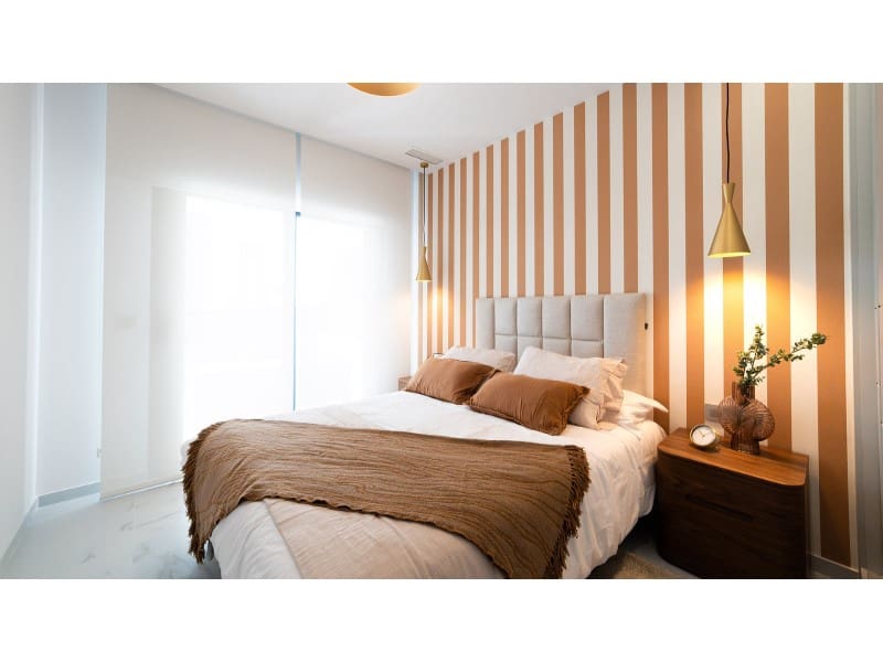 3 bedroom Apartment for sale in Benidorm with pool - € 800,000 (Ref: 9549823)