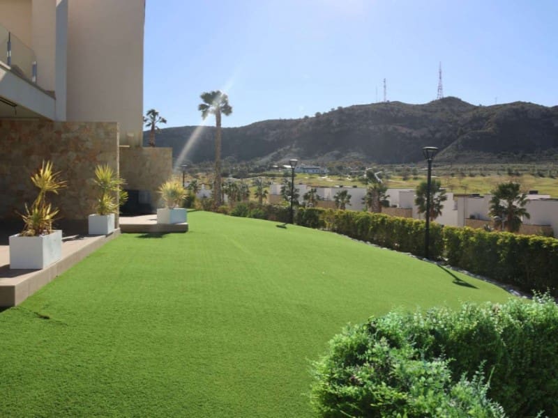 3 Zimmer Apartment zu verkaufen in Monforte del Cid mit Pool - 445.000 € (Ref: 9627539)