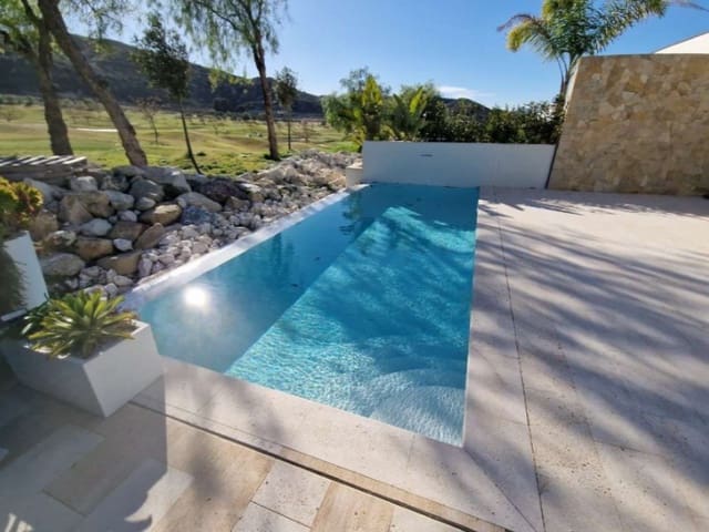 3 makuuhuone Huvila myytävänä paikassa Monforte del Cid mukana uima-altaan - 795 000 € (Ref: 9627540)