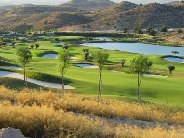 2 soverom Leilighet til salgs i Monforte del Cid med svømmebasseng - € 295 000 (Ref: 9627545)