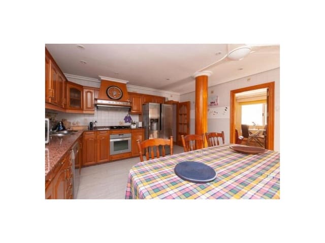 4 bedroom Villa for sale in La Mata, Torrevieja - € 1,150,000 (Ref: 9783199)