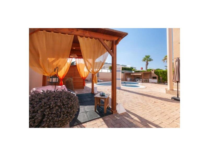 4 bedroom Villa for sale in La Mata - € 1,150,000 (Ref: 9783199)