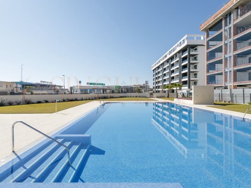 3 Zimmer Apartment zu verkaufen in La Mata mit Pool - 540.000 € (Ref: 9959395)