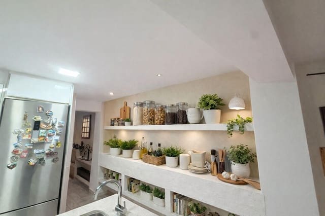 2 sypialnia Mieszkanie na sprzedaż w Benicalap, Miasto Walencja - 255 000 € (Ref: 10081298)