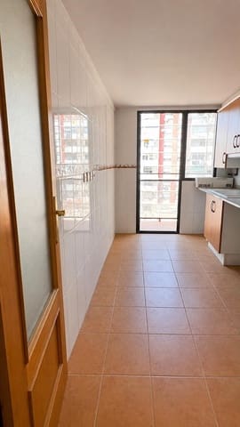 3 sovrum Lägenhet till salu i Benicalap, Valencia stad med garage - 340 000 € (Ref: 10081299)