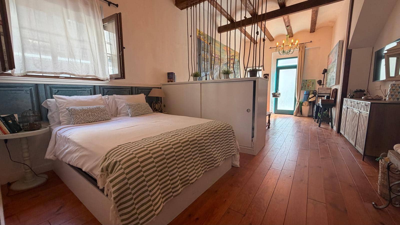 1 Zimmer Apartment zu verkaufen in Valencia Stadt - 265.000 € (Ref: 10081301)