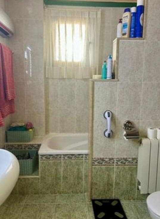 Chalet de 4 habitaciones en Bétera en venta con piscina - 550.000 € (Ref: 10081302)