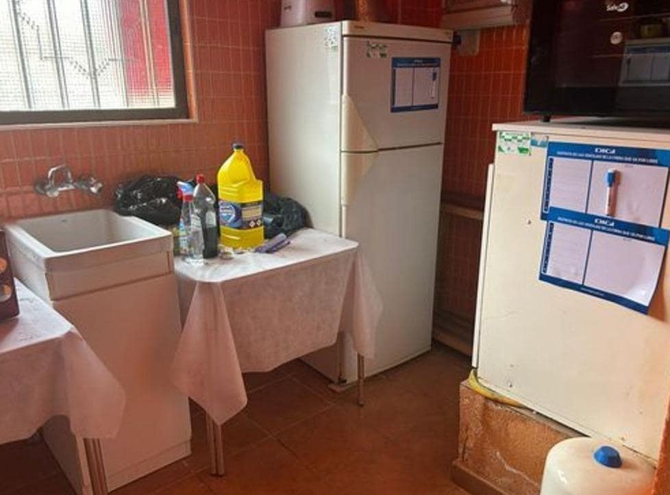 Chalet de 4 habitaciones en Bétera en venta con piscina - 550.000 € (Ref: 10081302)