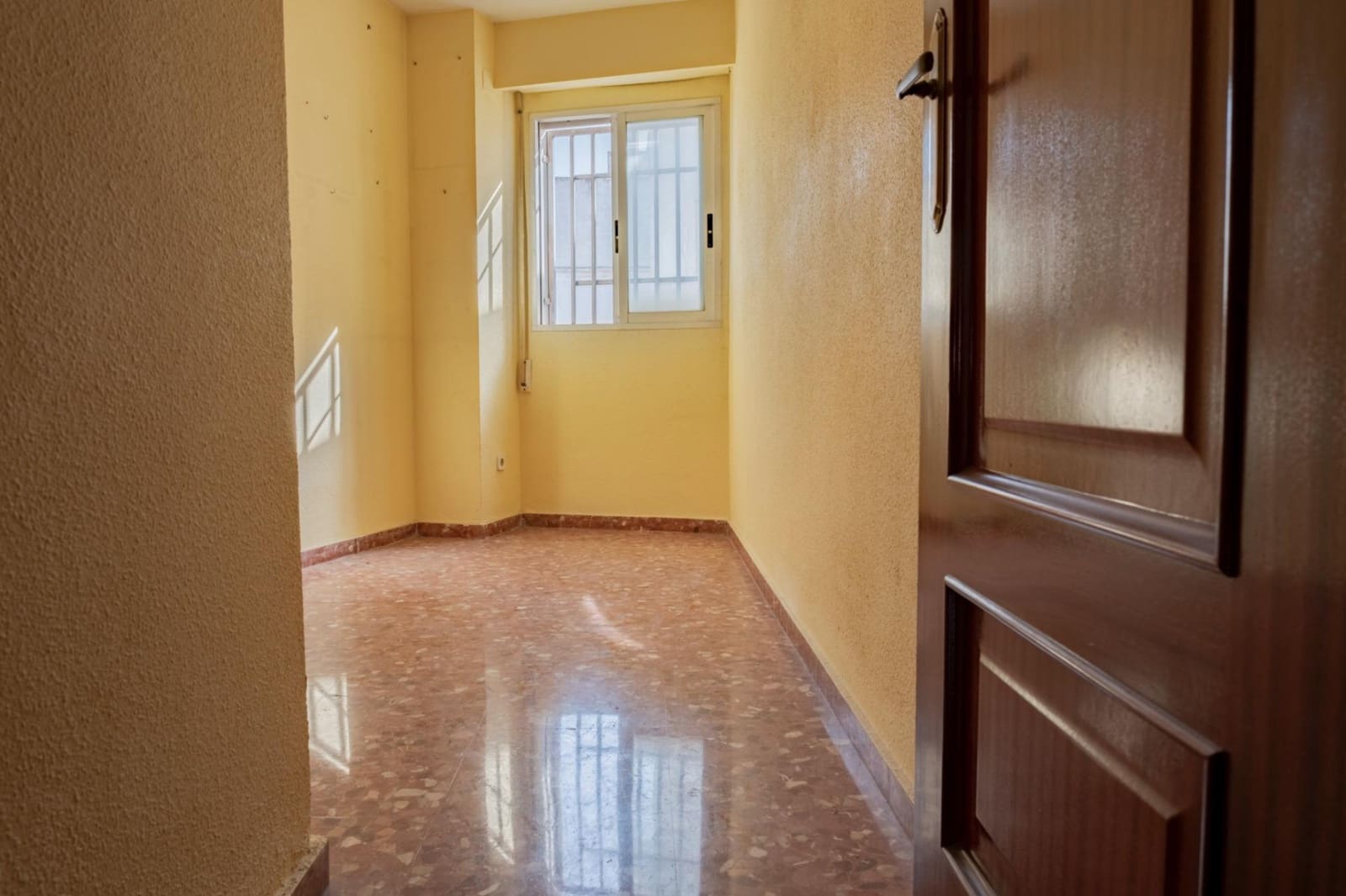 3 sypialnia Apartament na sprzedaż w Xirivella - 230 000 € (Ref: 10081305)