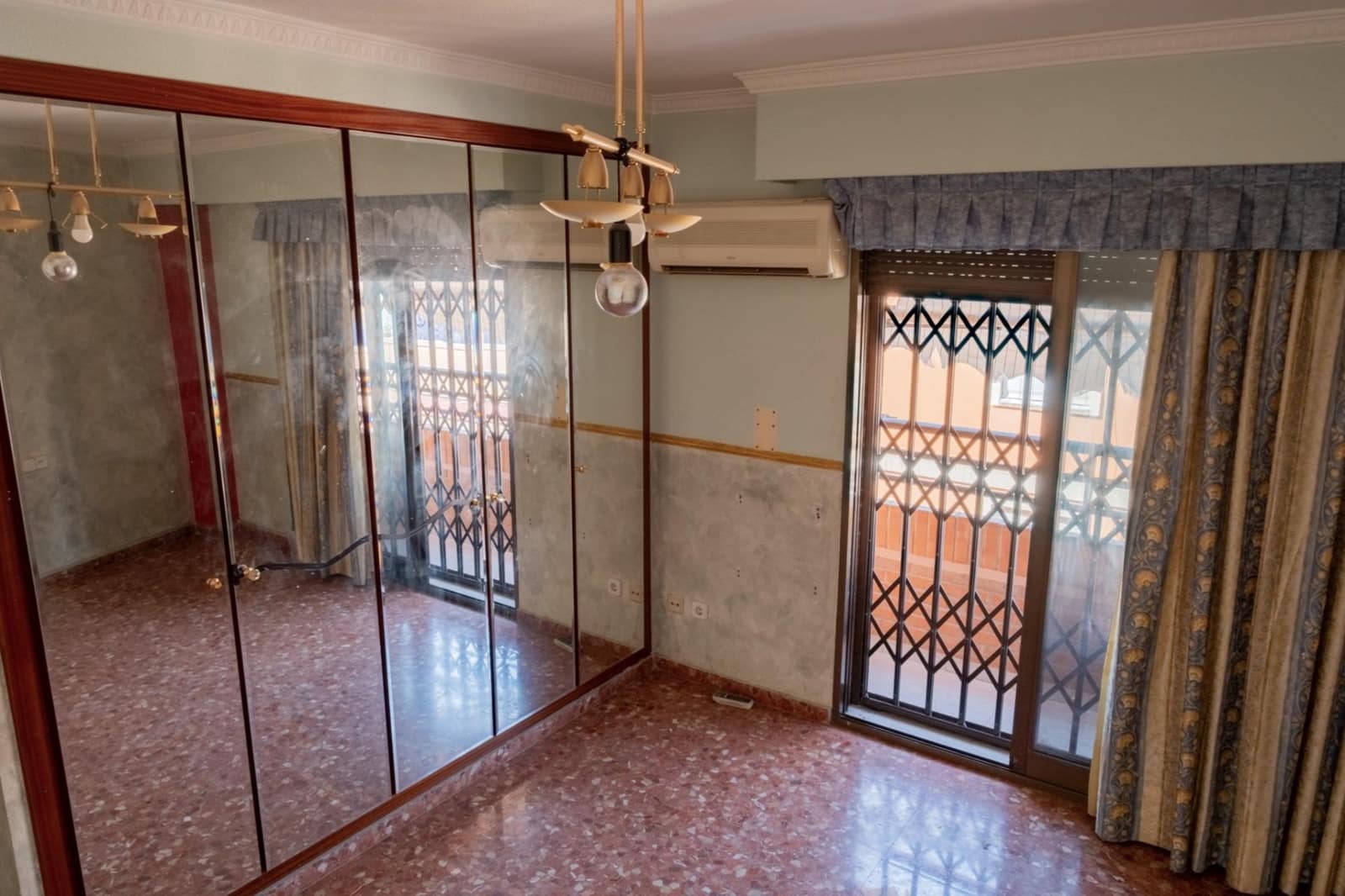 3 sypialnia Apartament na sprzedaż w Xirivella - 230 000 € (Ref: 10081305)