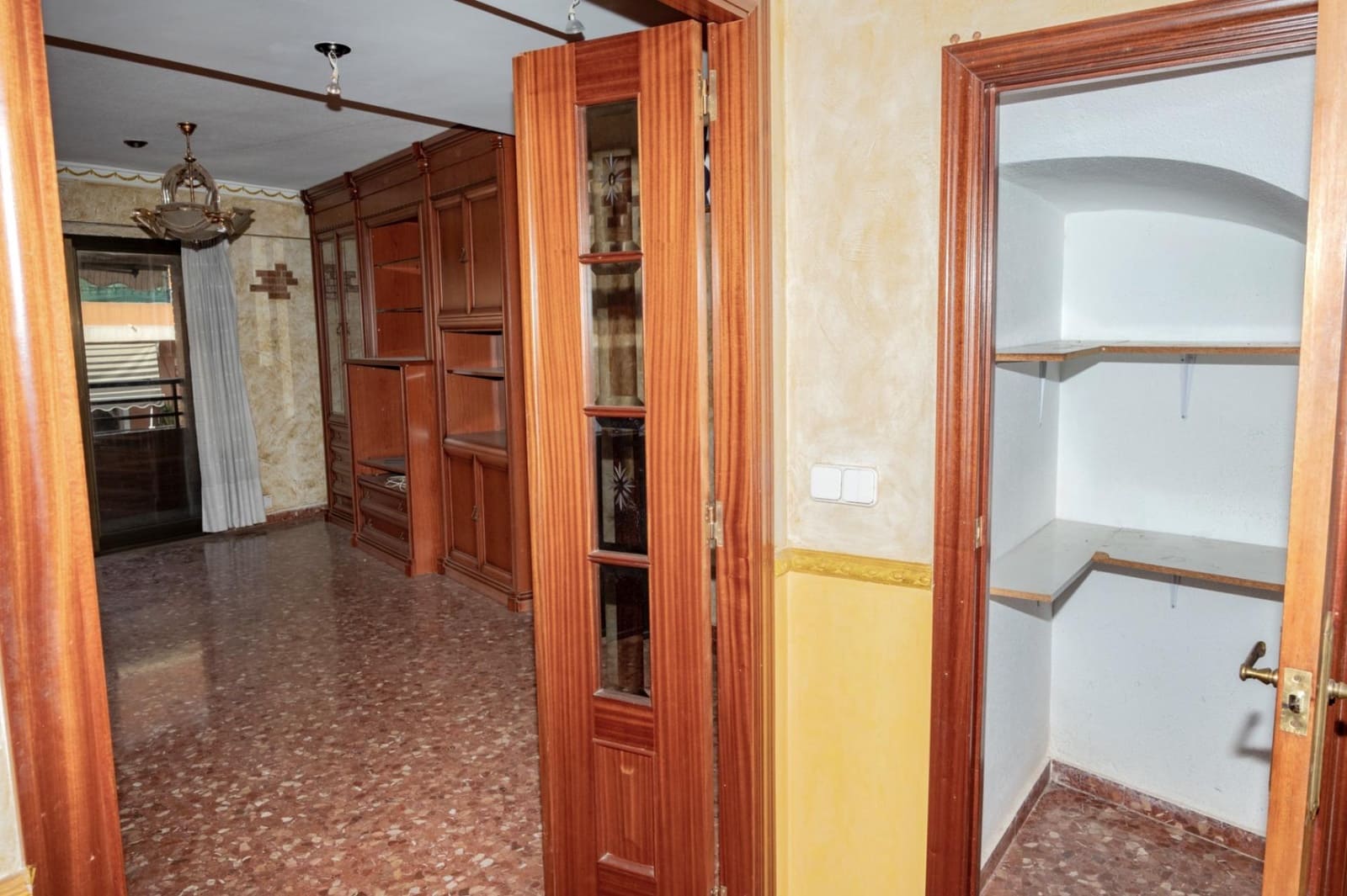 3 sypialnia Apartament na sprzedaż w Xirivella - 230 000 € (Ref: 10081305)