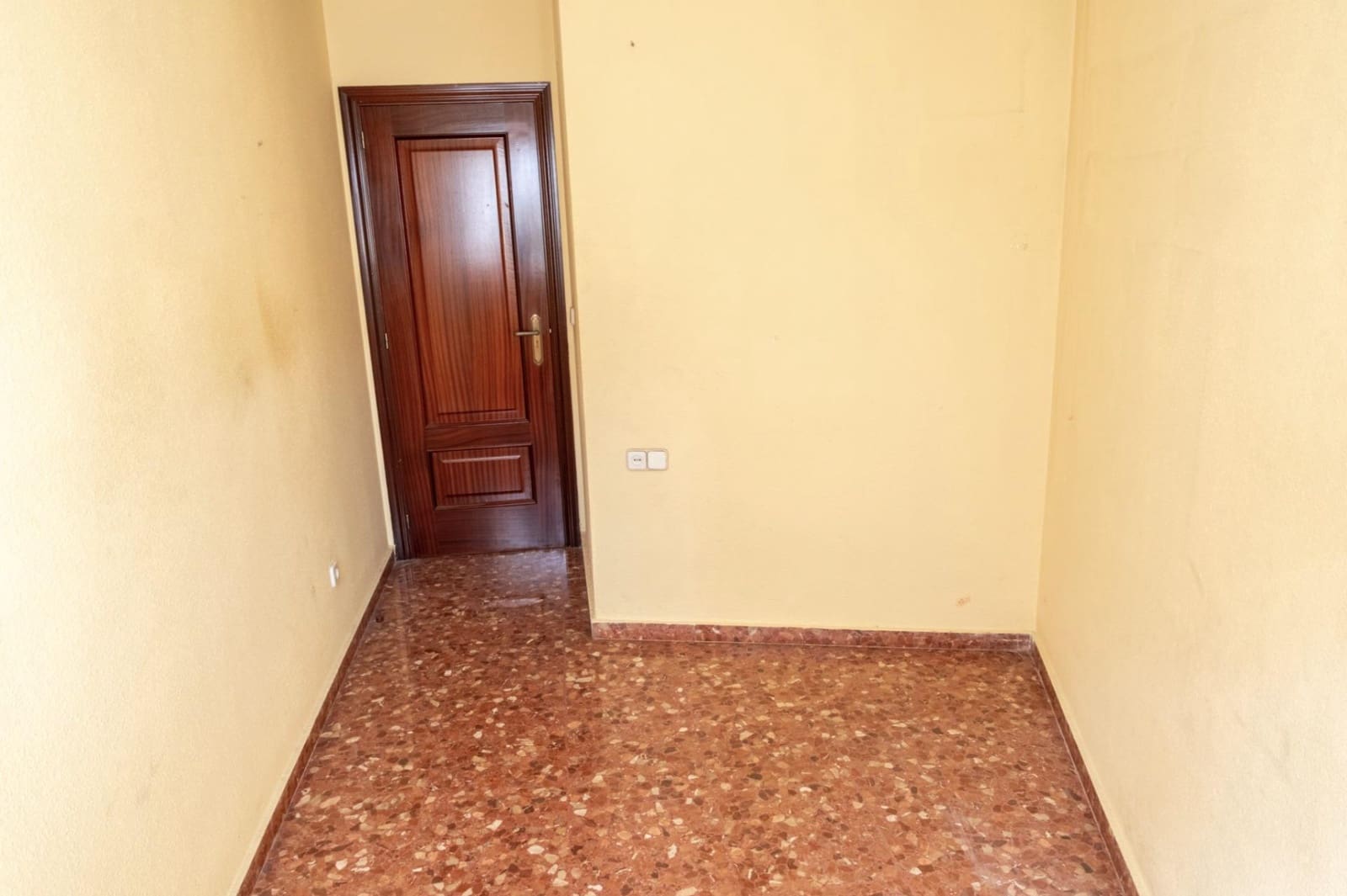 3 sypialnia Apartament na sprzedaż w Xirivella - 230 000 € (Ref: 10081305)
