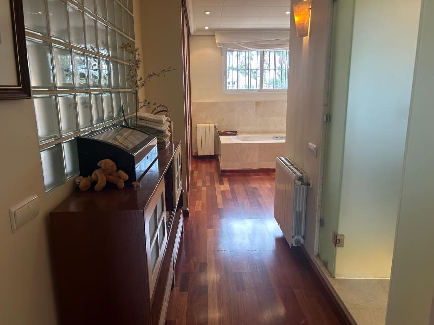 4 sypialnia Willa na sprzedaż w Naquera z basenem garażem - 700 000 € (Ref: 9571881)