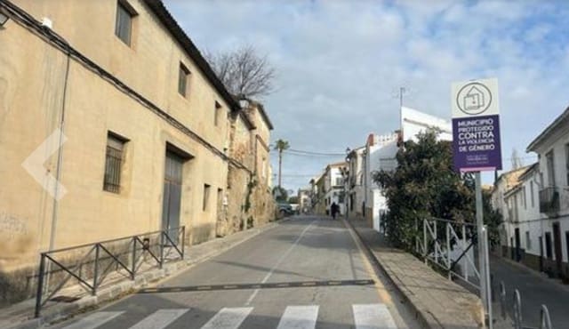 Ruïne te koop in Macastre - € 68.000 (Ref: 9583445)