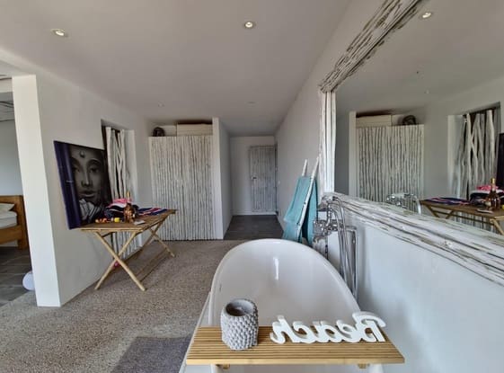 4 slaapkamer Villa te koop in Santa Eulalia / Santa Eularia met garage - € 2.000.000 (Ref: 9583453)