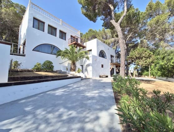 4 slaapkamer Villa te koop in Santa Eulalia / Santa Eularia met garage - € 2.000.000 (Ref: 9583453)