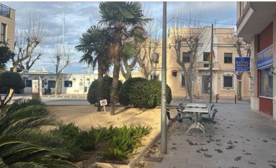 Butik til salg i Denia - € 210.000 (Ref: 9583455)