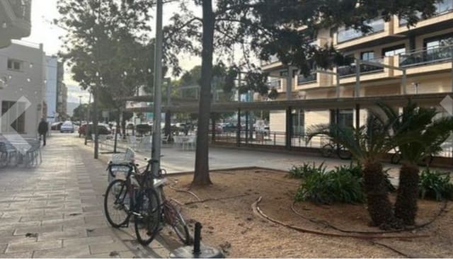 Butik til salg i Dénia - € 210.000 (Ref: 9583455)