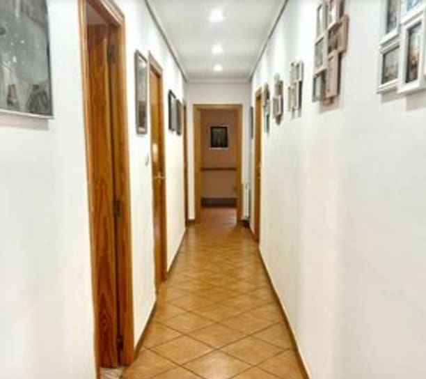 4 makuuhuone Huvila myytävänä paikassa Betera - 550 000 € (Ref: 9585012)