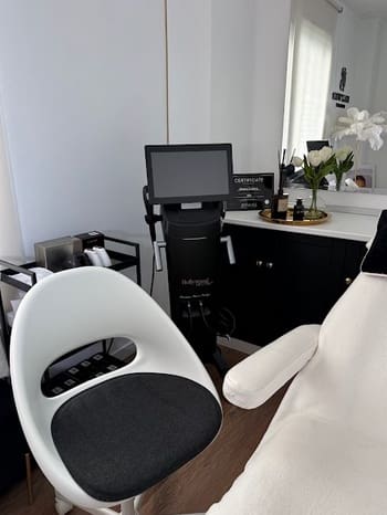 6 Zimmer Firma/Unternehmen zu verkaufen in Ciutat de les Arts i de les Ciencies, València Stadt - 200.000 € (Ref: 9585024)