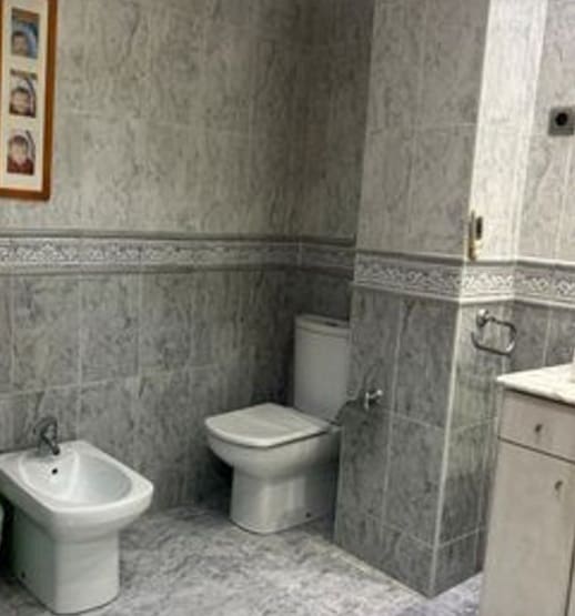 4 bedroom Flat for sale in Montserrat - € 170,000 (Ref: 9588042)