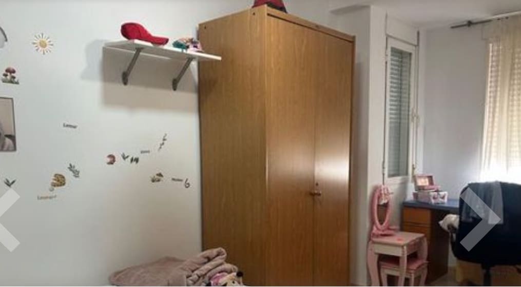 4 bedroom Flat for sale in Montserrat - € 170,000 (Ref: 9588042)