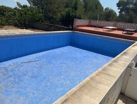 3 makuuhuone Huvila myytävänä paikassa Betera mukana uima-altaan 
autotalli - 380 000 € (Ref: 9590334)