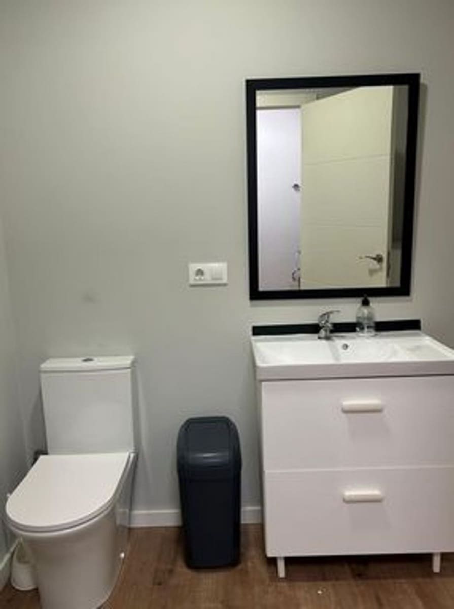 Commerciale in vendita in Valencia citta - 150.000 € (Rif: 9801407)