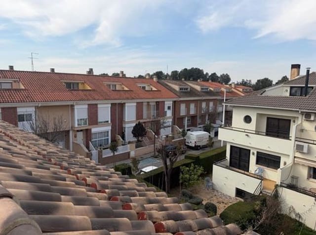 5 soveværelse Villa til salg i Picanya med swimmingpool - € 975.000 (Ref: 9801411)