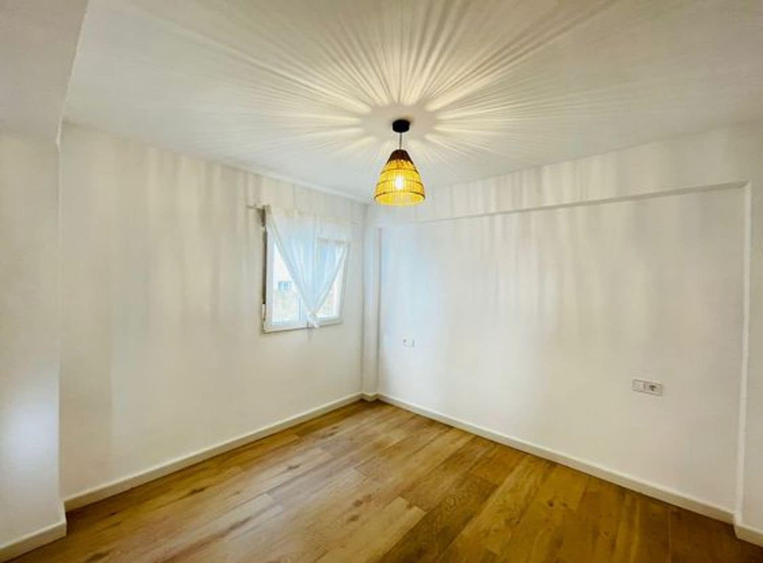 Piso de 3 habitaciones en Silla en venta - 135.000 € (Ref: 9801415)