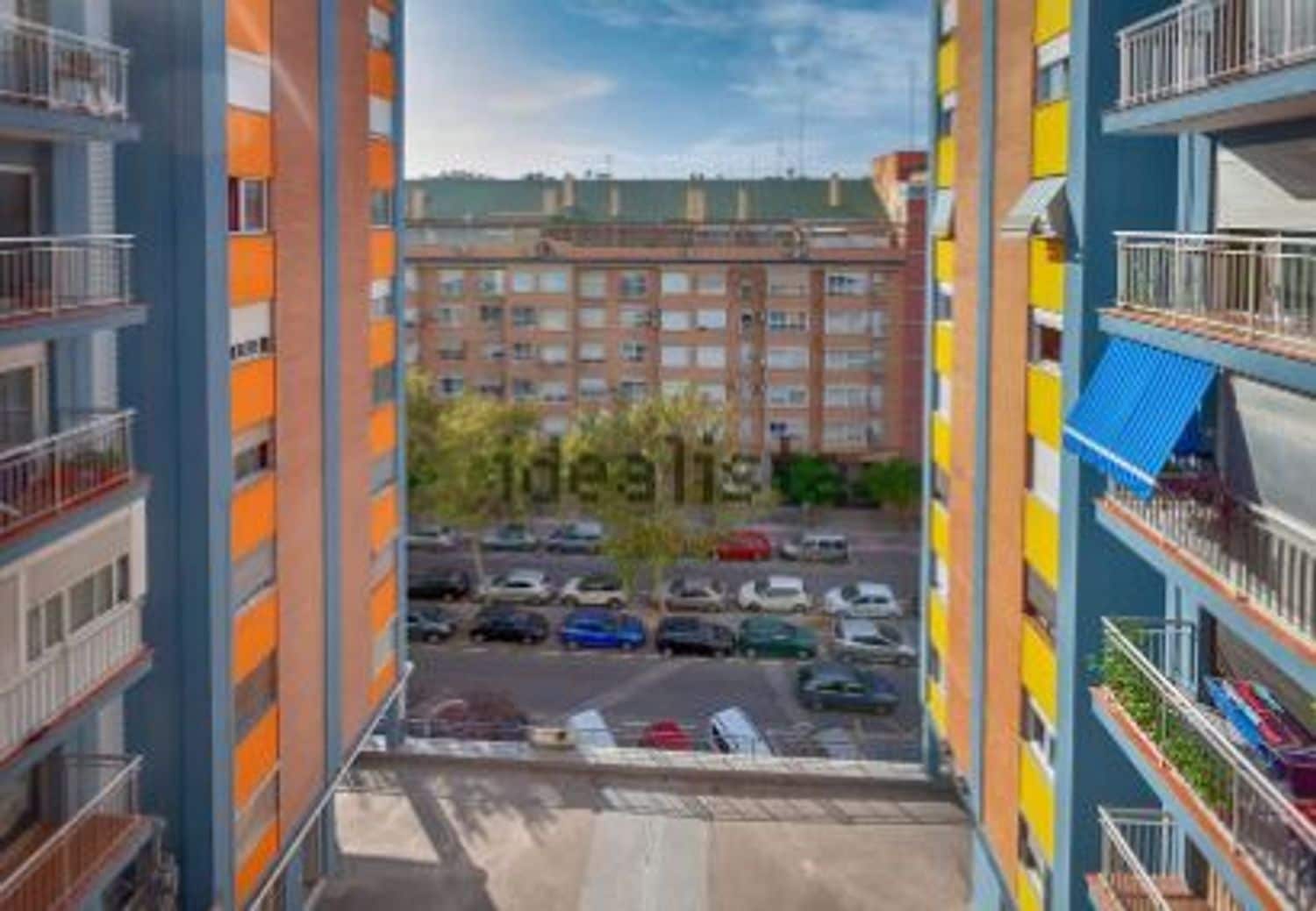 3 Zimmer Wohnung zu verkaufen in Valencia Stadt - 180.000 € (Ref: 9801418)