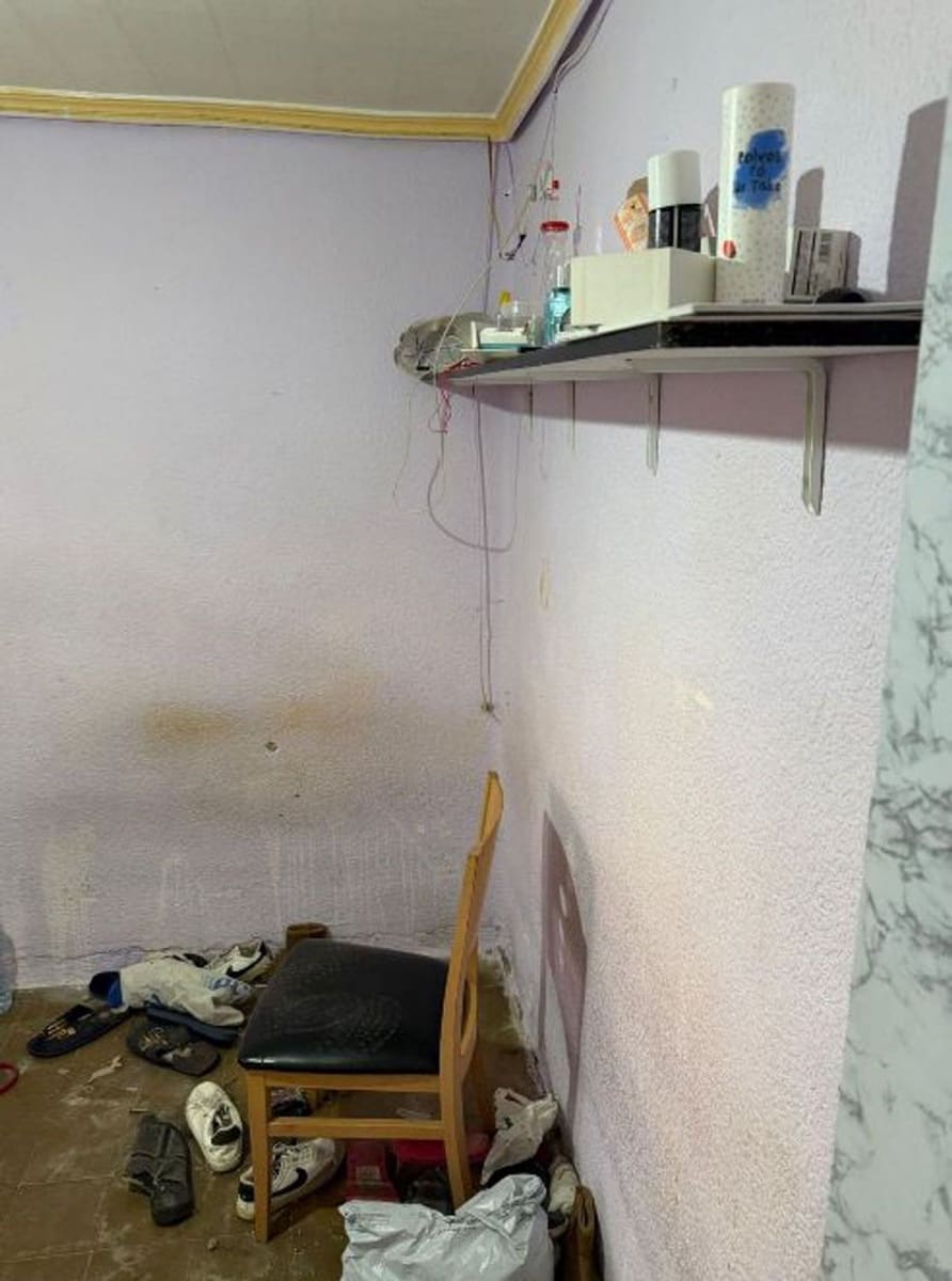 2 bedroom Flat for sale in Valencia city - € 130,000 (Ref: 9801422)