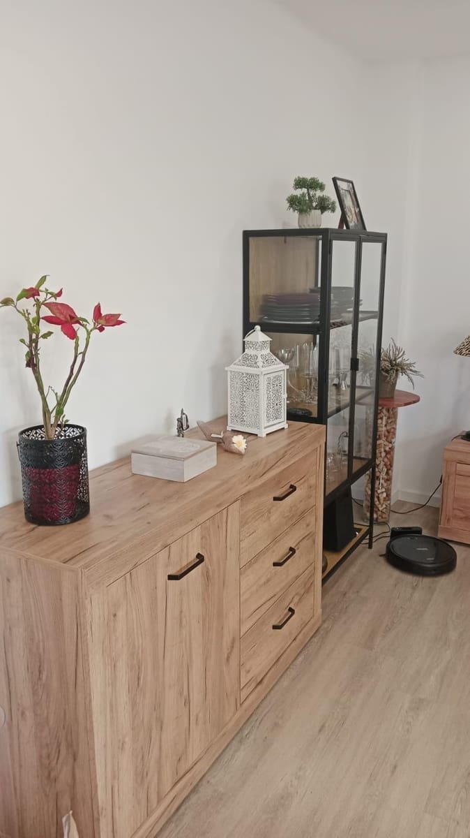 3 bedroom Flat for sale in Pedralba - € 110,000 (Ref: 9804323)