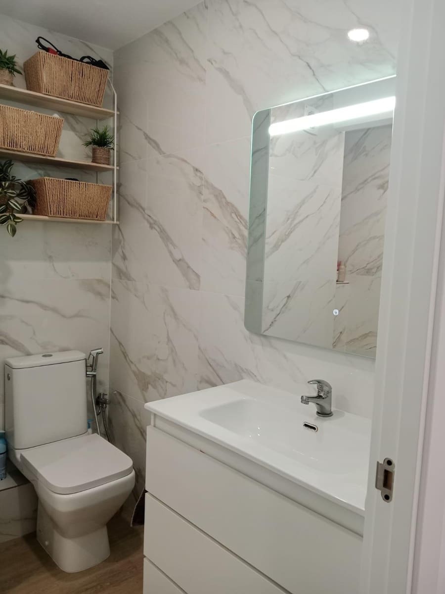 3 bedroom Flat for sale in Pedralba - € 110,000 (Ref: 9804323)