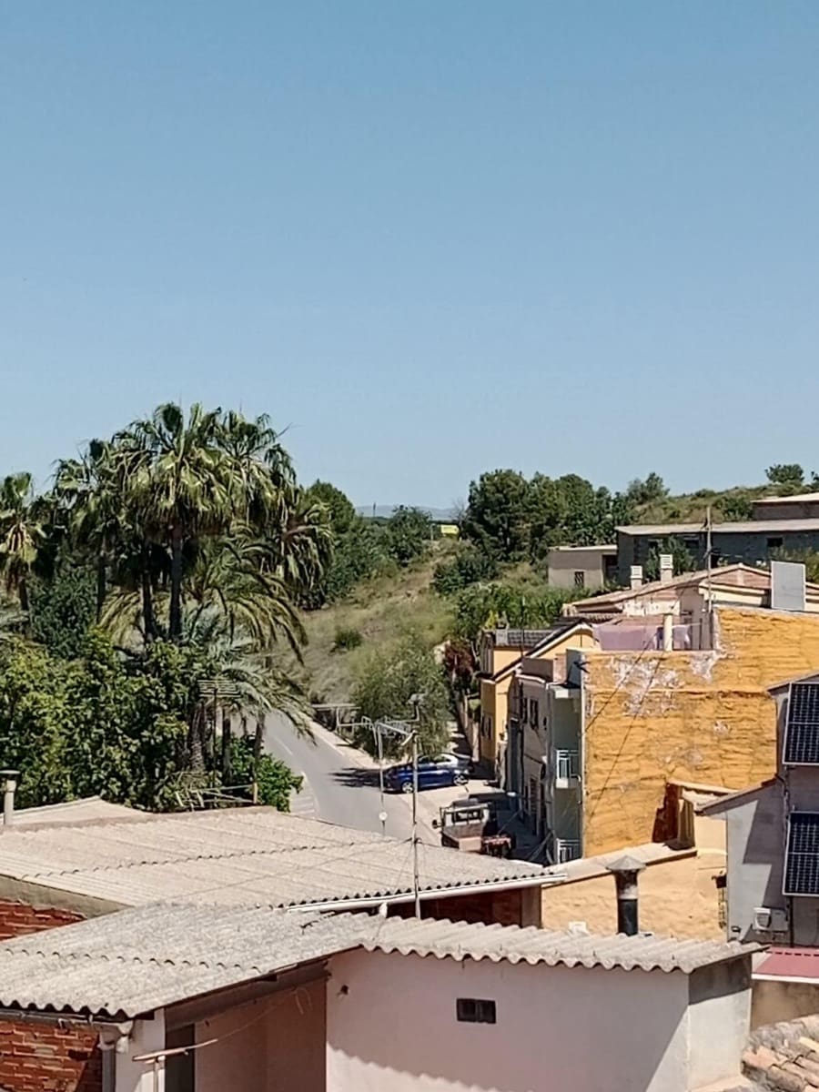 3 bedroom Flat for sale in Pedralba - € 110,000 (Ref: 9804323)